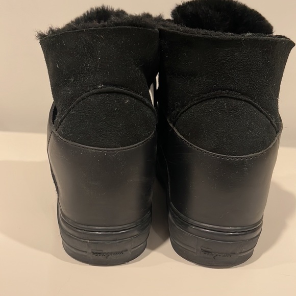 Salvatore Ferragamo high top sneaker booties size US 9 with real shearling - Picture 4 of 11